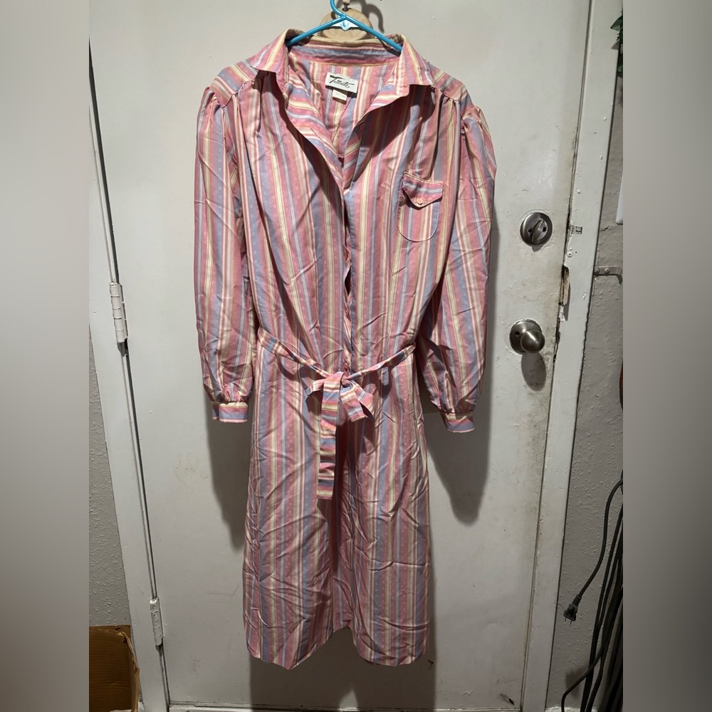 Tribute vintage dress size 26 1/2 inches